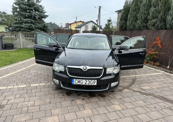 warszawa Skoda Superb cena 30000 przebieg: 326000, rok produkcji 2011 z Warszawa